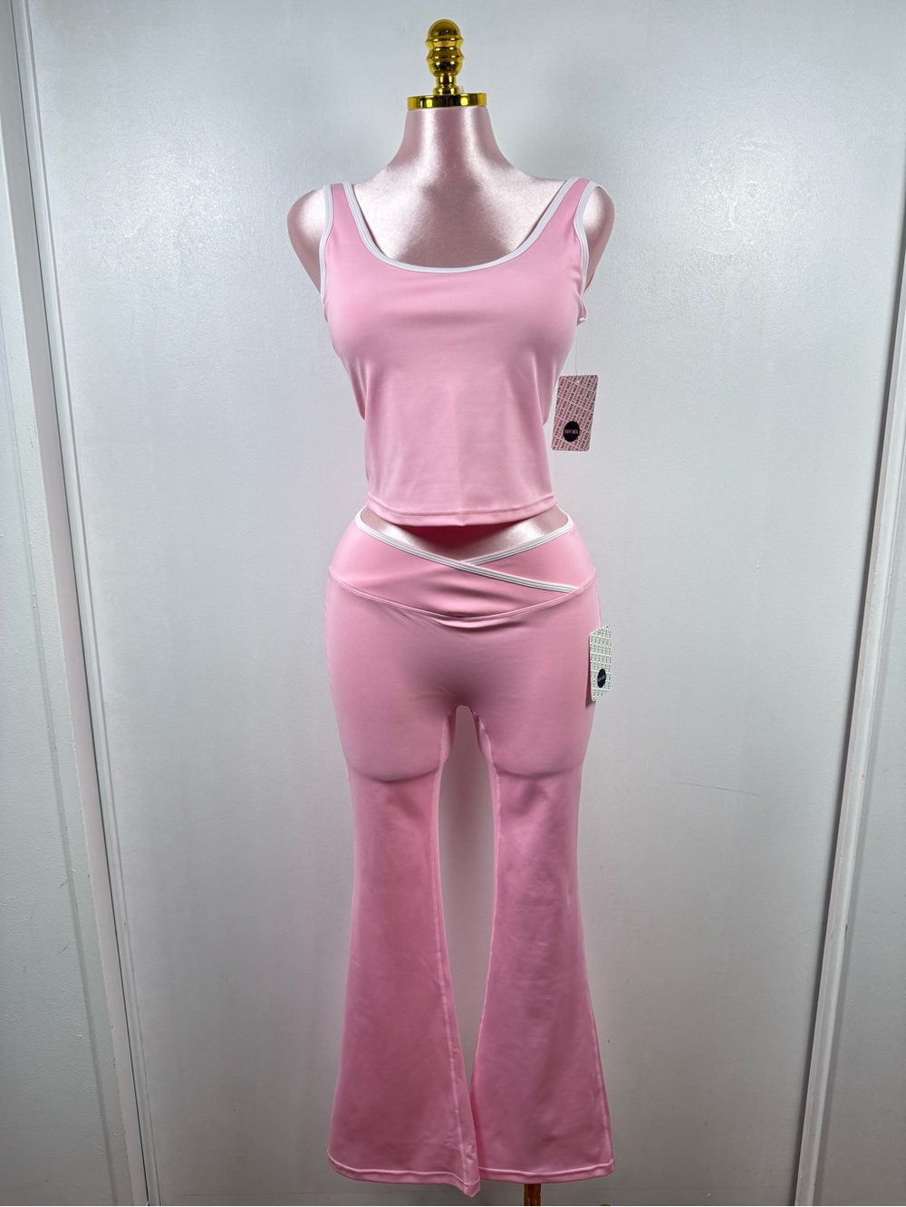 New Mix Two Piece Crop Tank & Flare Pants Set NWT Pink Size Large - Picture 2 of 7